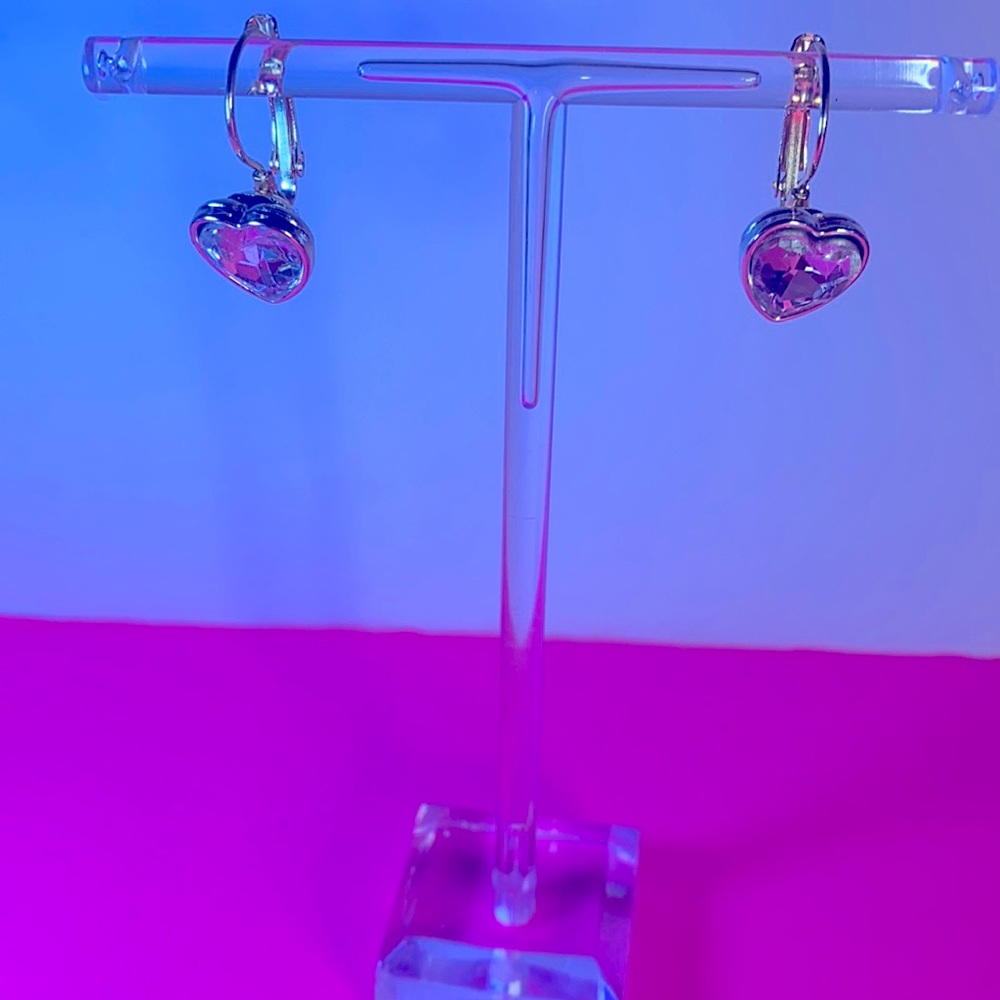 MELODY GOLD TONE HEART ♥️ CRYSTAL PIERCED EARRINGS